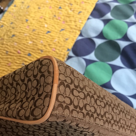 Coach Large Cosmetic Bag!💖 - Picture 11 of 13